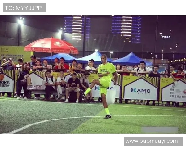 足球明星遭球迷围堵引发热议球迷热情与明星压力的碰撞